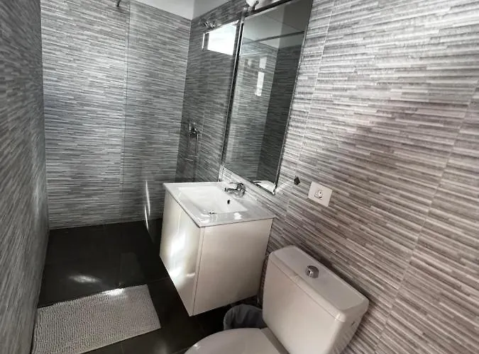 לינה וארוחת בוקר El Jardin De Iris *